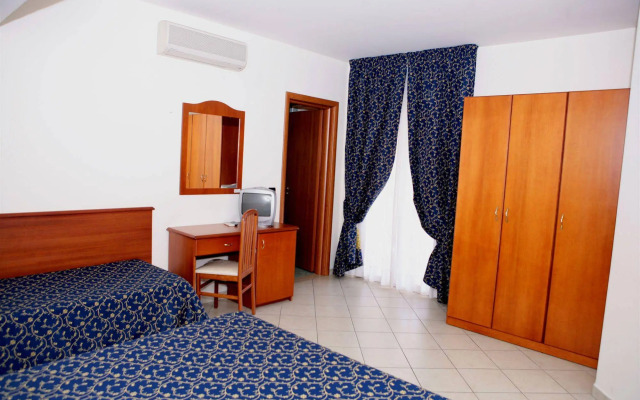 Hotel Castelmonardo