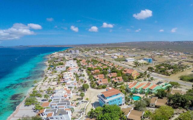 Coral Paradise Resort