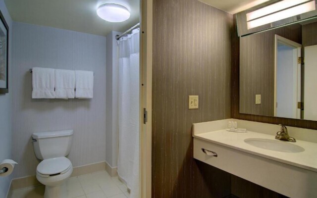 Courtyard by Marriott Tysons McLean