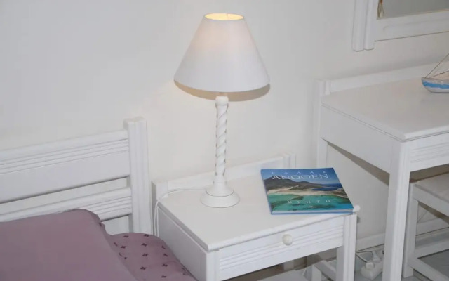 Villa Fleria Seaside Studios & Apts