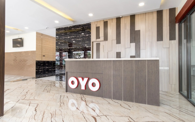 OYO 727 Merlion Hotel