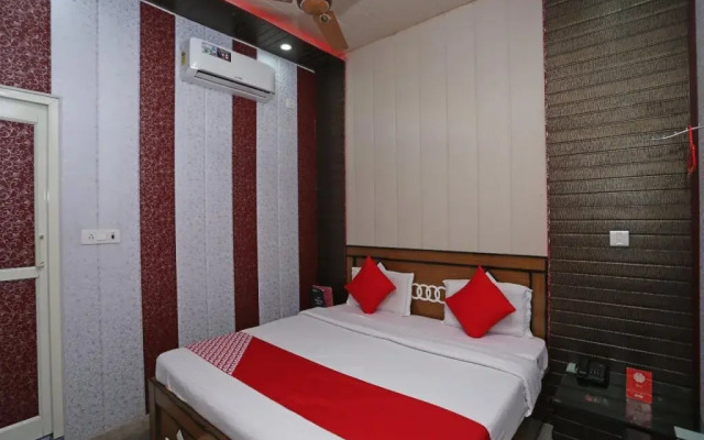 Hotel Sudhir by OYO Rooms