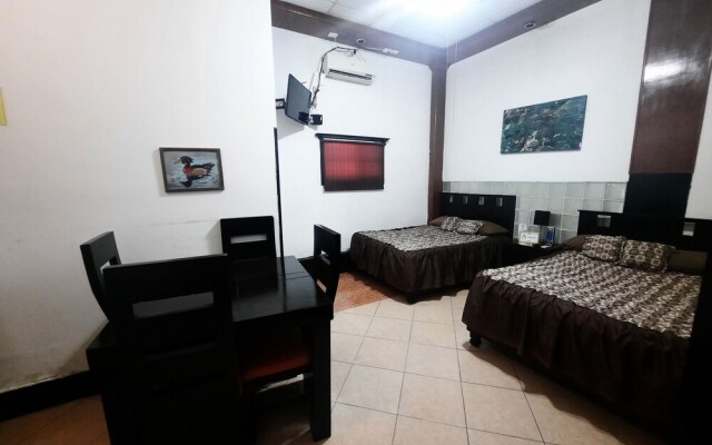 Hotel Garcias Suites