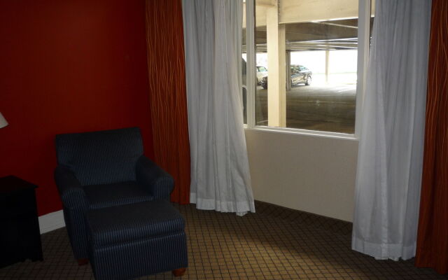 Baymont by Wyndham Fayetteville Fort Bragg Area
