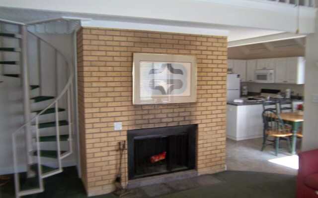 Waterwood Townhouses by VRI Resort