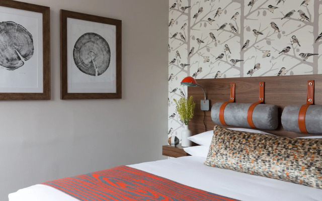 Field Guide Lodge