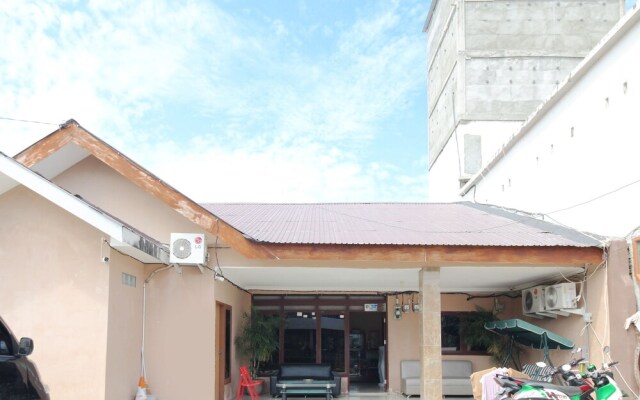 Airy Eco Thamrin Atas Palu