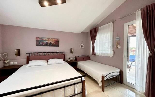 Odysseas House Potidea 1 Bedroom 4 Guests