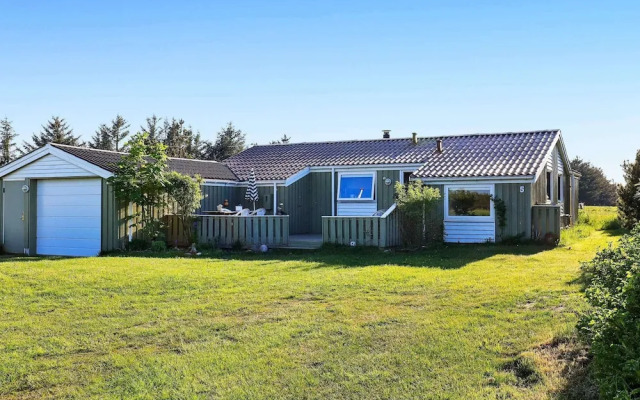 6 Person Holiday Home in Lokken-by Traum