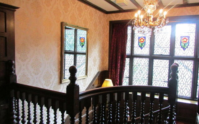 Tudor Grange