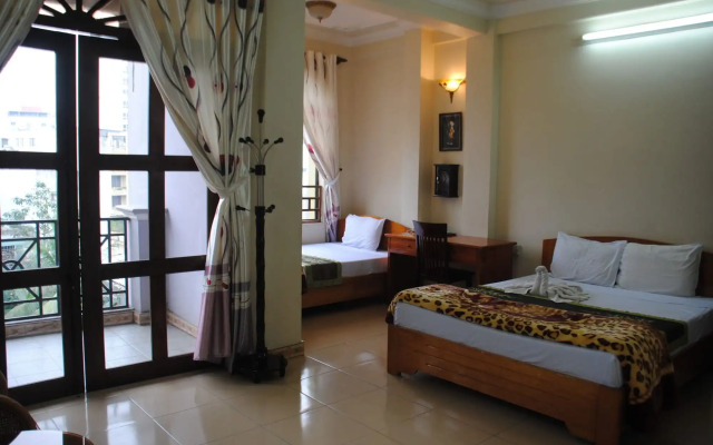 Sunny B Hotel