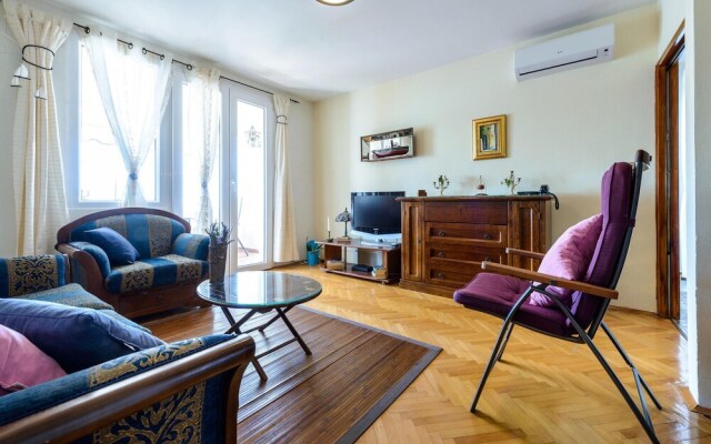 Amazing Apartment in Dubrovnik With Wifi and 2 Bedrooms