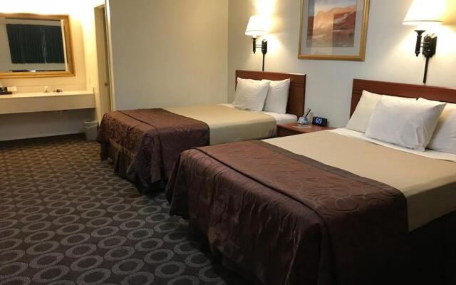 Canyonlands Motor Inn
