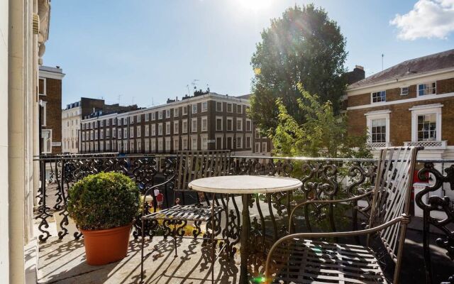 Beautiful Balcony by Kensington Gardens