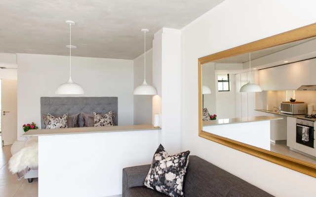 Coral Point Studio 107