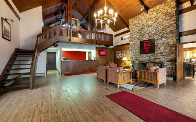 Red Roof Inn & Suites Hazleton