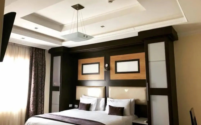 McDonalds Boutique Hotel