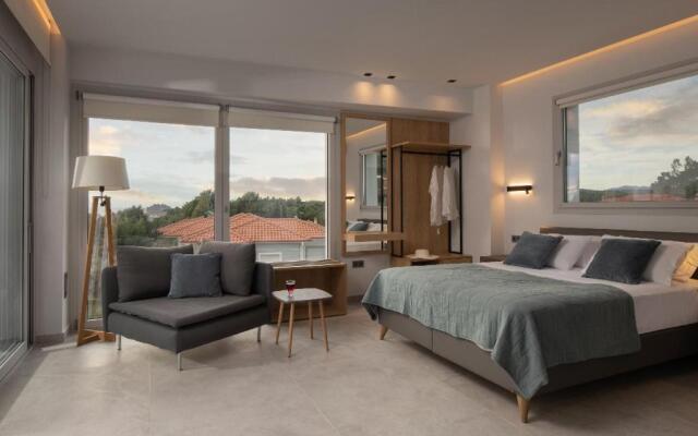 Nikiti Botanic Pool Suites