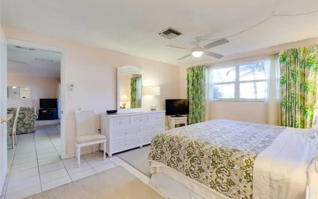 Bonita Beach 154E - One Bedroom Condo