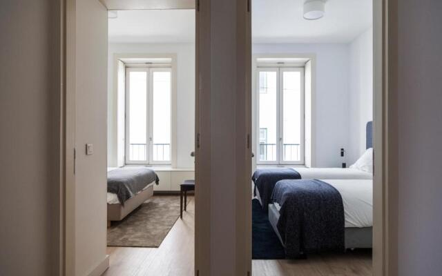 Classy 2BDR Apartment in Downtown by LovelyStay