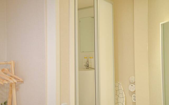 Season Helloworld House - Hostel
