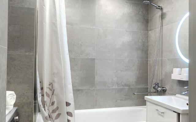 Comfort Apartment on Yelninskaya St., 15