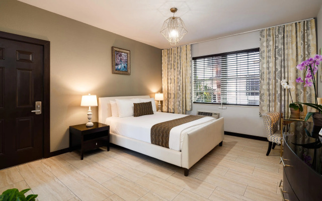 Tradewinds Apartment Hotel