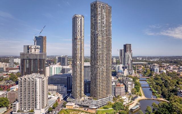 Meriton Suites George Street, Parramatta