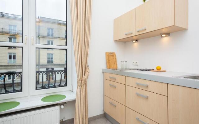Apartments Warsaw Warecka by Renters