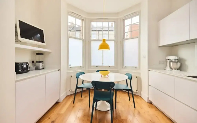 The Clapham Crib - Spacious 4bdr House With Patio
