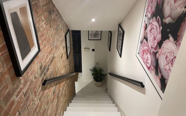 Immaculate 2-bed Apartment in London