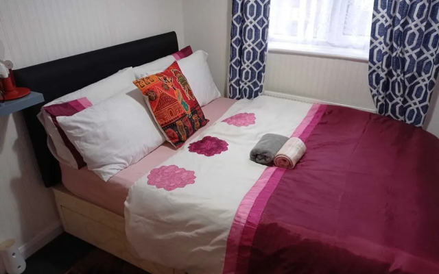 Shepherds Spacious House 4-beds