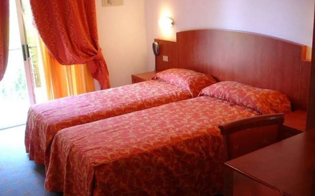 Unique Holiday Home in Bassanega with Garden