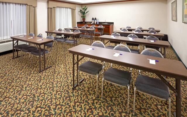 Holiday Inn Express Hotel & Suites Decatur by IHG