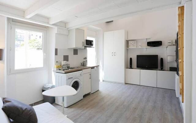 Beau Studio Terrasse En Ville