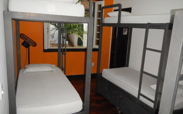 Pura Vida Hostel