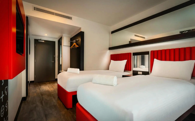 Essence Hotel Carlton