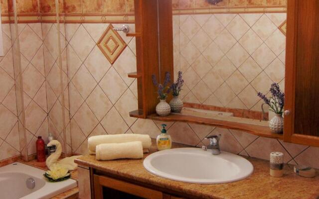 Summer Village House Popi