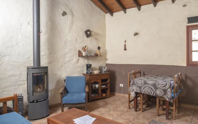 Lightbooking El Laurel  casa rural