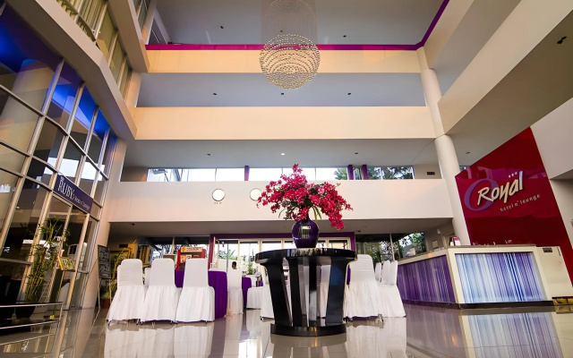 Royal Hotel n' Lounge