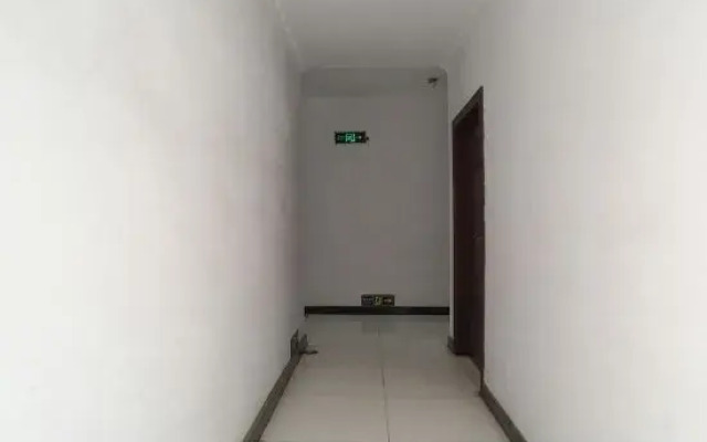 Yingkelai Business Hostel