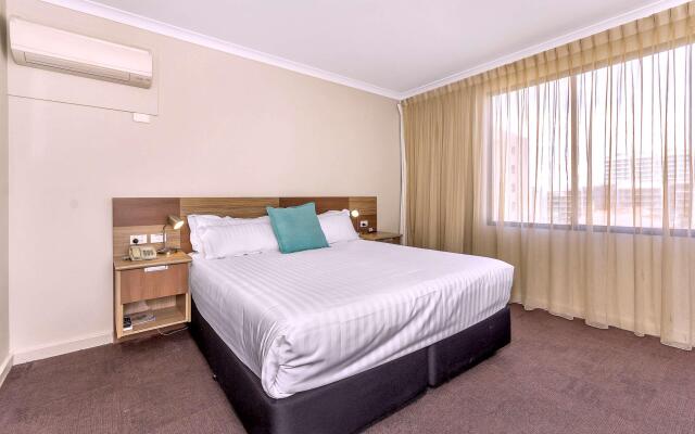 Metro Hotel Perth City