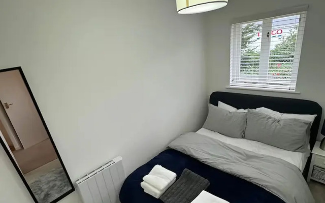 Twickenham Hideaway in London