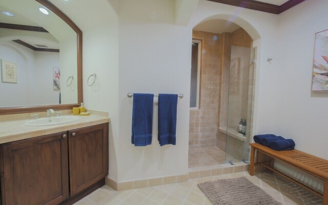 "ocean Front Condo In Peaceful, Gated Community"