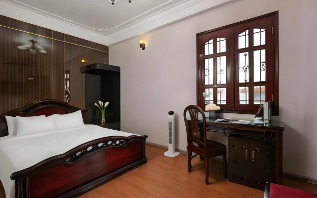 Little Diamond Hotel