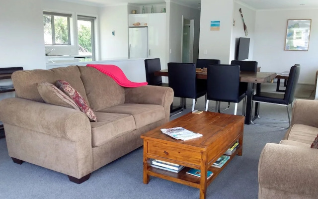 Pohara Beach Retreat