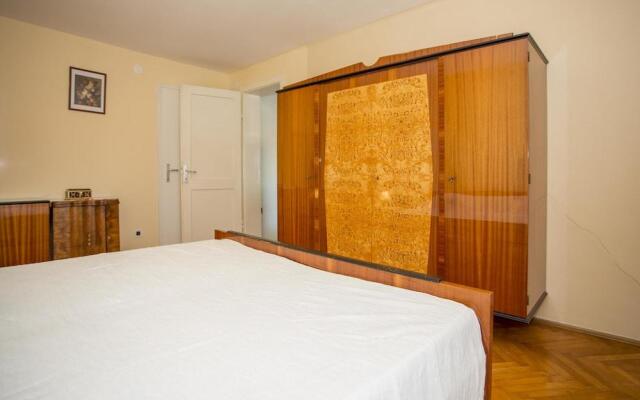 Apartments Crevatin Riva