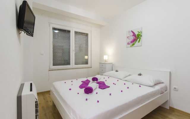 Apartments Lenija