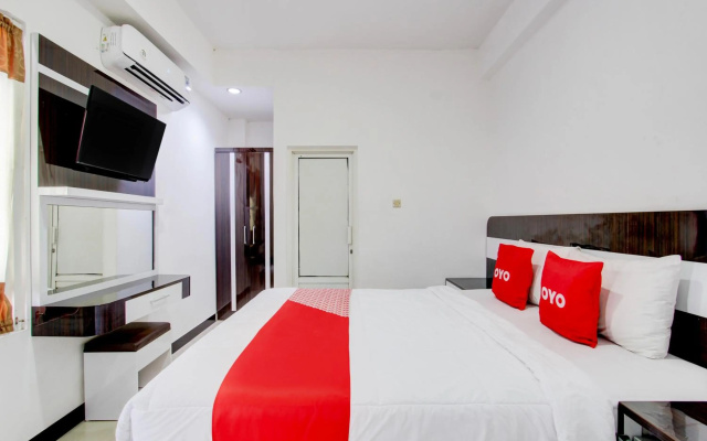 OYO 409 Pondok Helomi – Guest Rooms – Jakarta