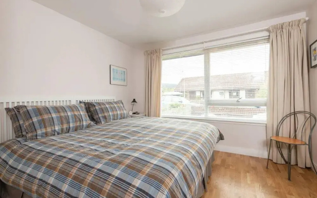 4guests-2br-privategarden-freeparking
